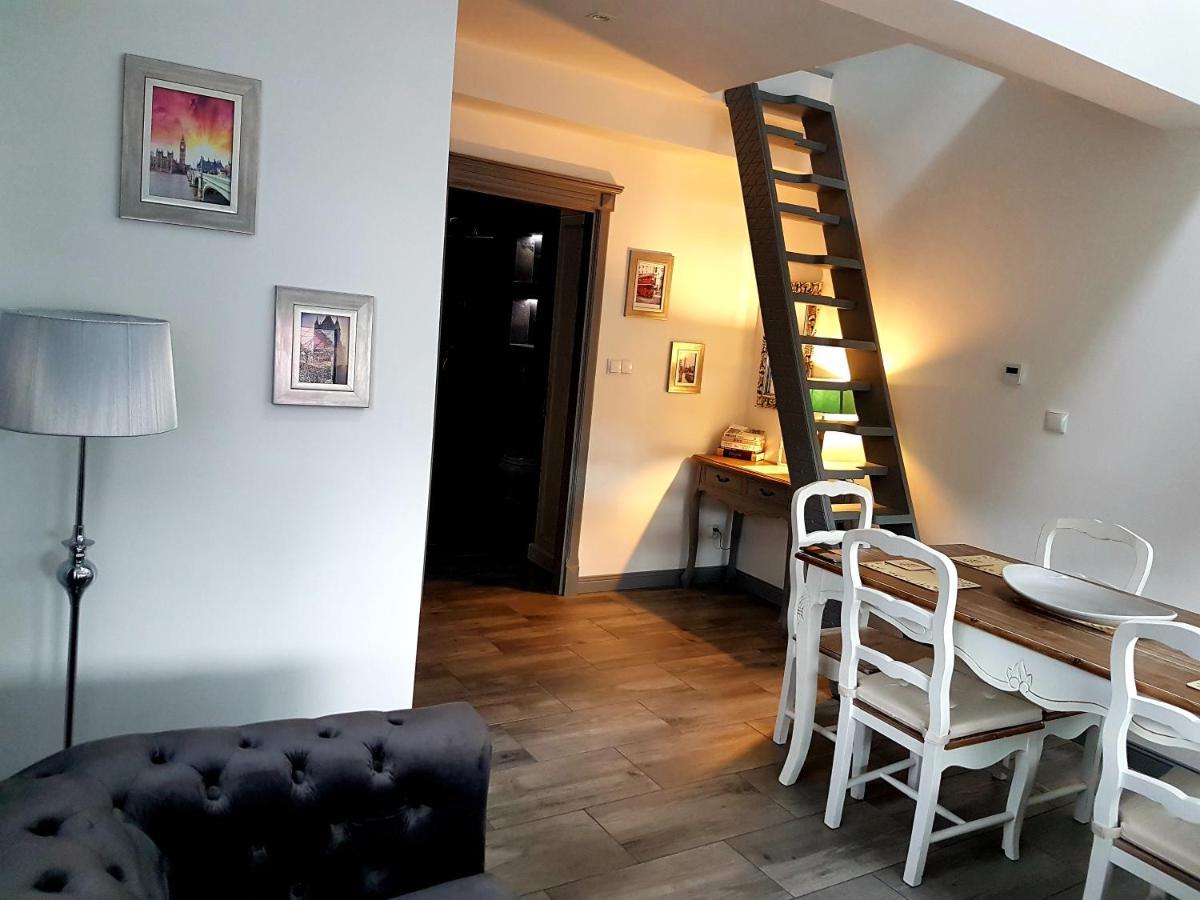 Apartament Old England Żywiec エクステリア 写真