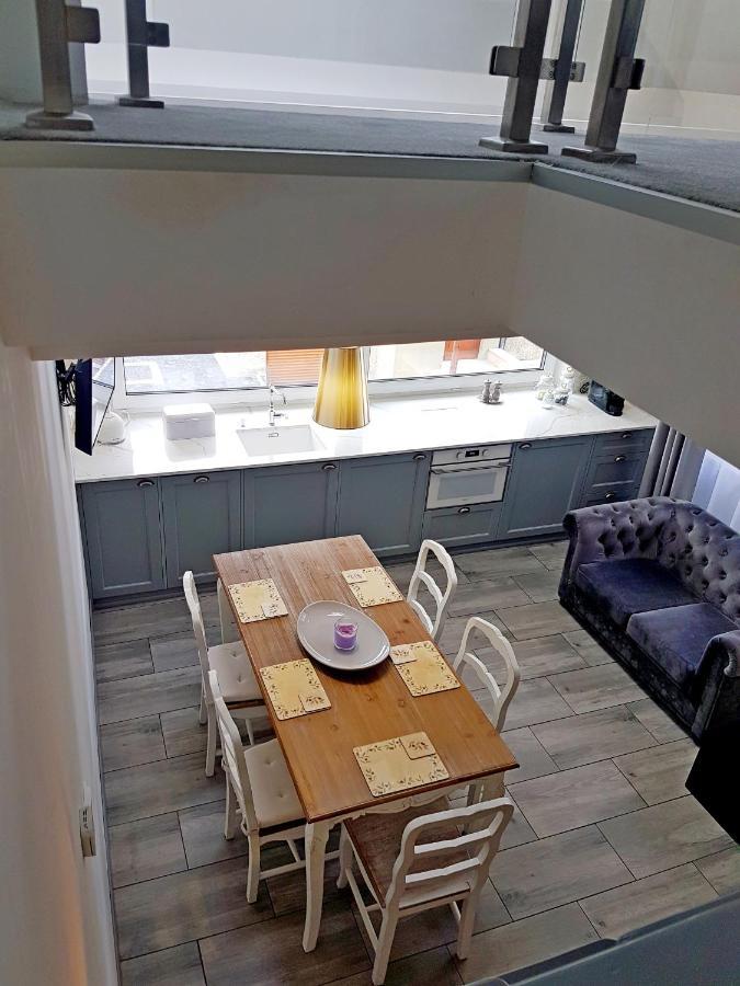 Apartament Old England Żywiec エクステリア 写真