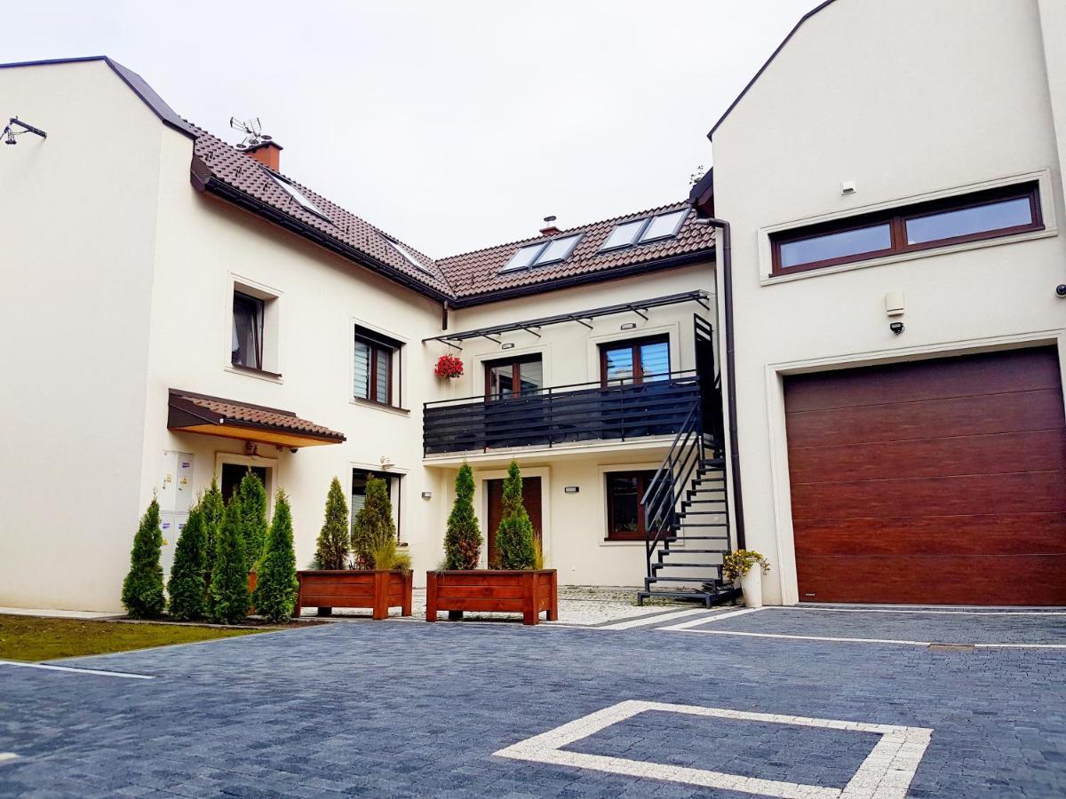 Apartament Old England Żywiec エクステリア 写真